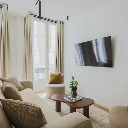 Lägenhet Le Prestige Paris *